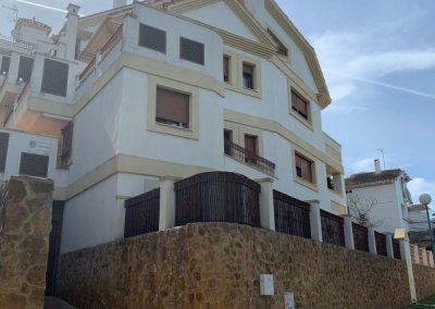 Modern apartment for sale in Los Monteros