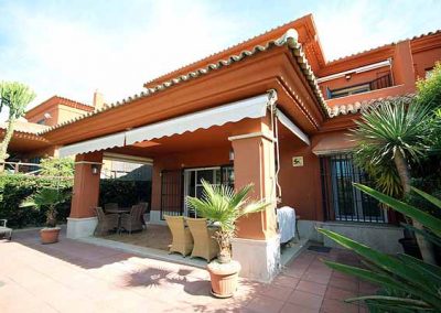 Golf villa for sale in Santa Clara