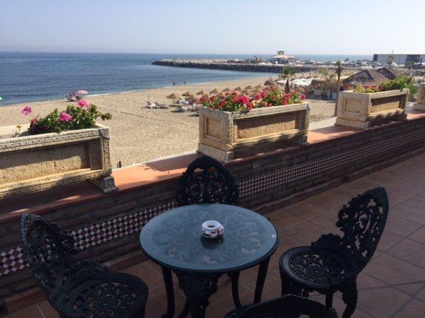 link to page with details of a first line beach villa in cabopino marbella for sale