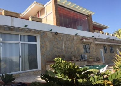 Frontline Beach villa for sale in cabopino