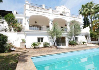 Bank repossession golf villa in Marbella