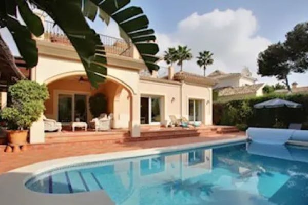 villa for sale in cabopino